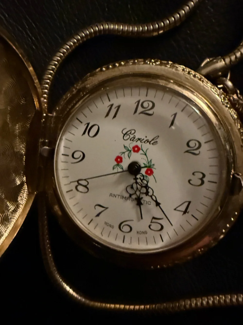 Cariole Vintage 45mm Gold-Tone “Buck” Pocket Watch Antimagnetic (not working) - Picture 5 of 5